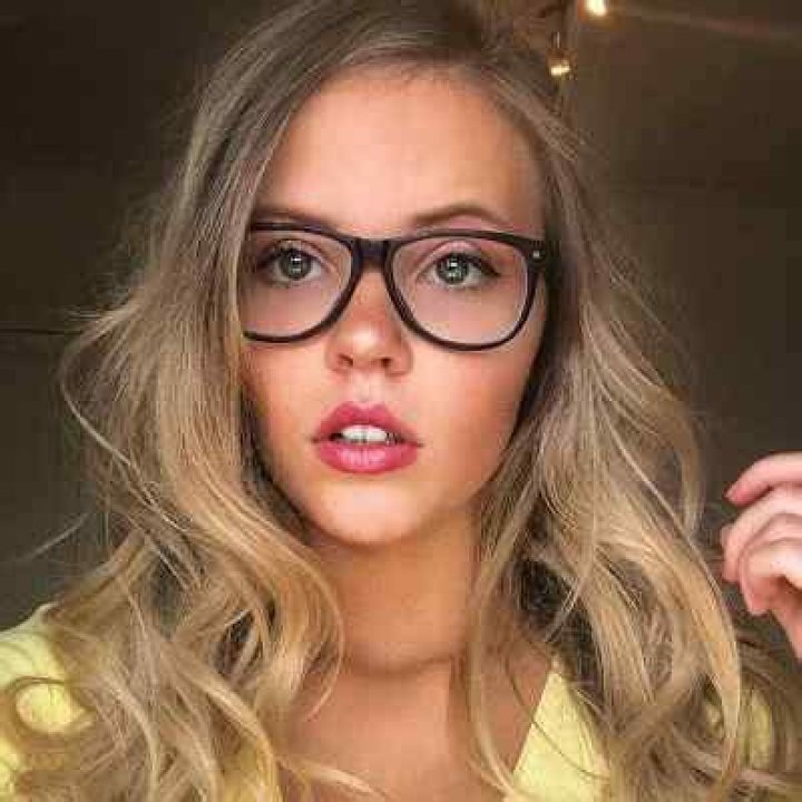 Amie Johnson – Celebsgraphy