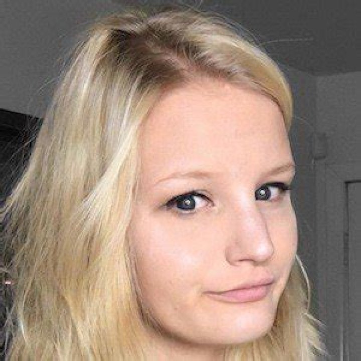 Carolyn Borock (Perksofbeingcarolyn) Age - Bio, Wiki, Height, Net Worth, Relationship (2023)