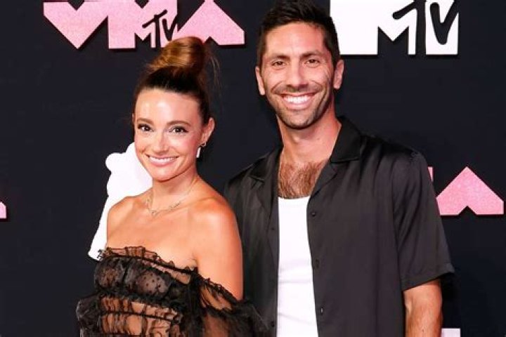 Catfish star Nev Schulman Net worth. His wife Laura Perlongo, age, height. 2022