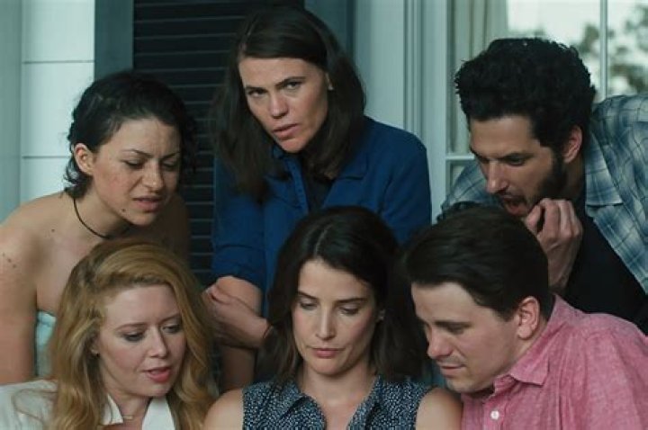 Clea DuVall – Celebsgraphy