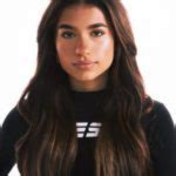 Eleanor Neale Age | Accent, Wiki, Net worth, Bio, Height, Boyfriend?