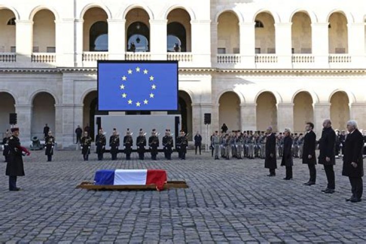 Enterrement Jacques Delors