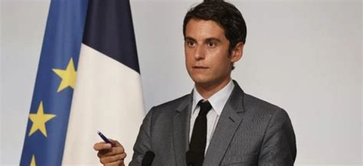 Gabriel Attal Taille Cm