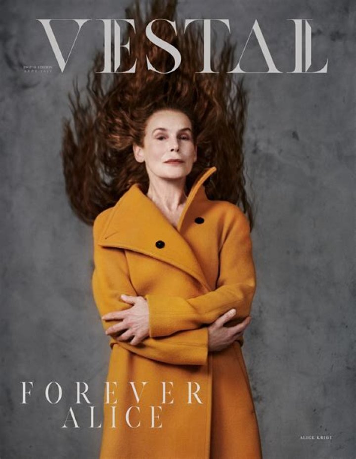 How tall is Alice Evans