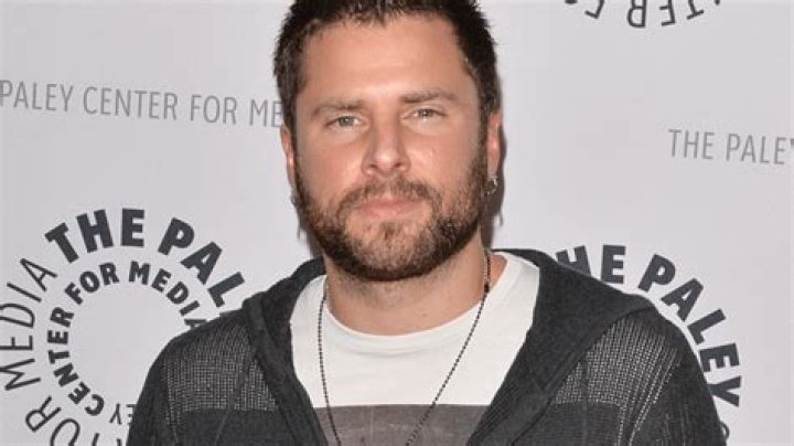 How tall is James Roday