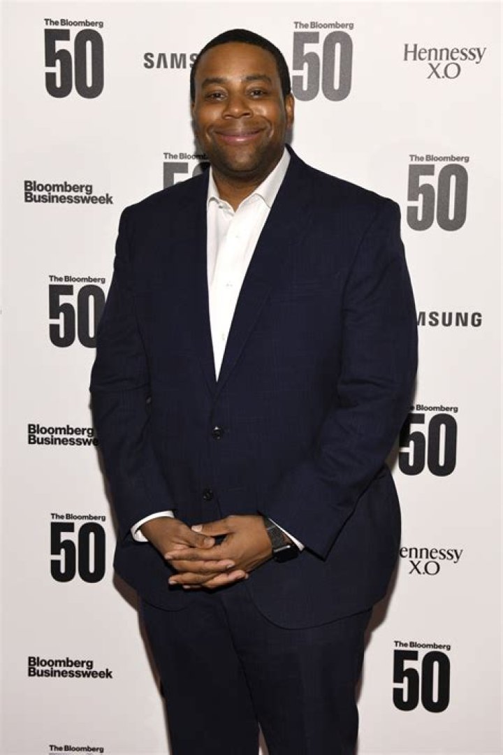 How tall is Kenan Thompson