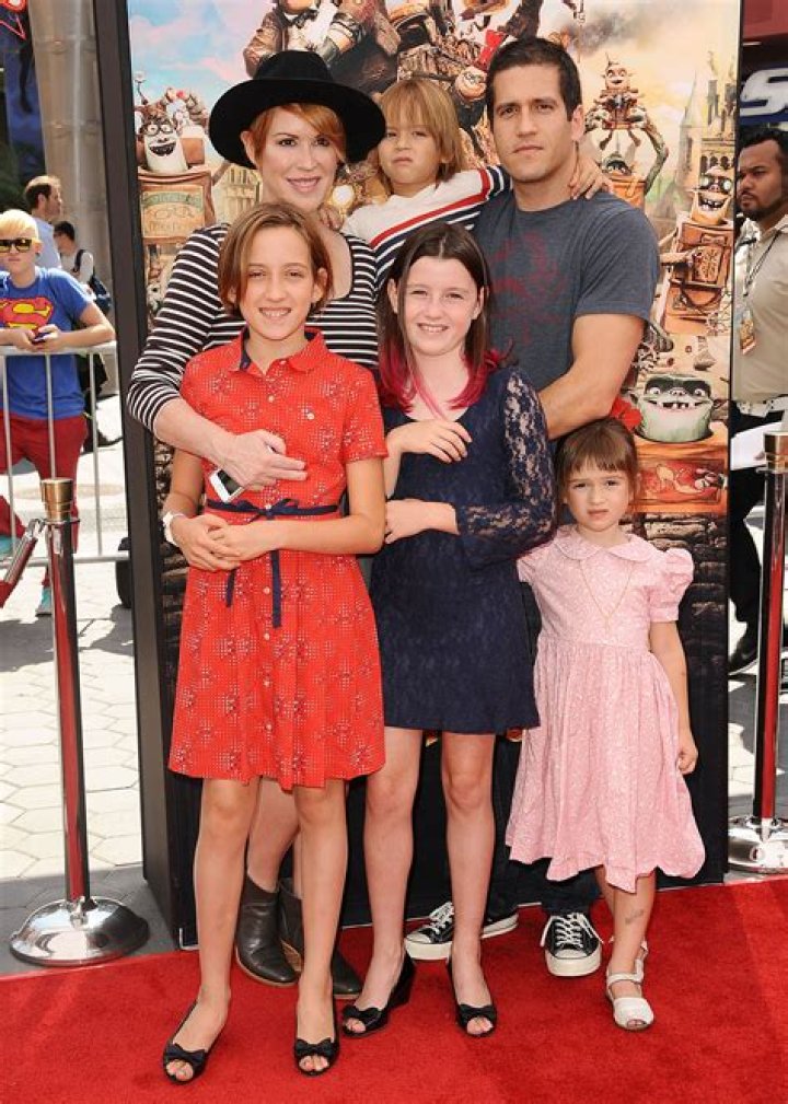 How tall is Molly Ringwald