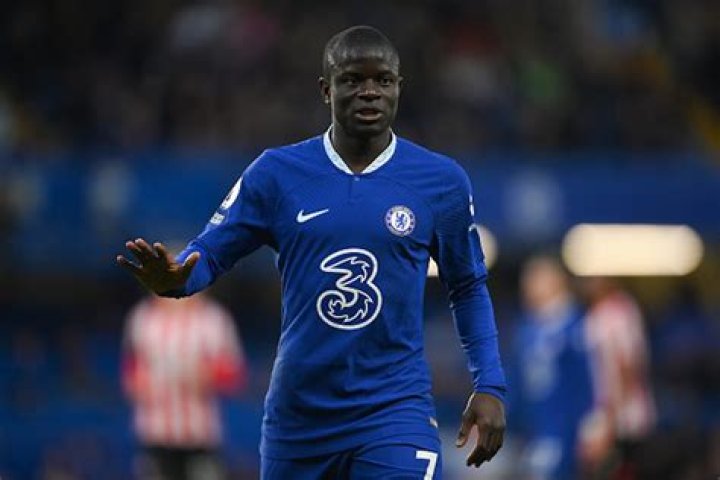 How tall is N'Golo Kante