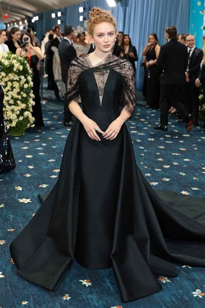 How tall is Sadie Robertson