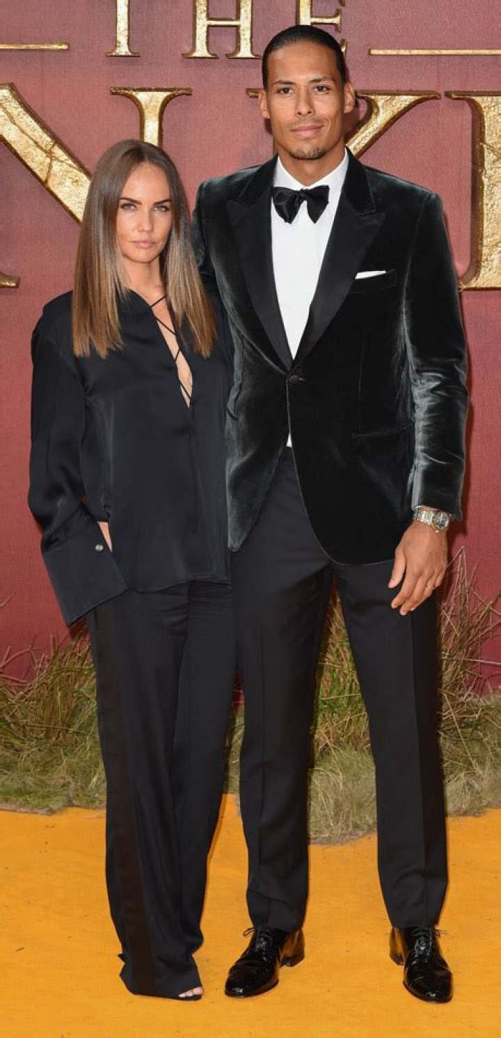 How tall is Virgil van Dijk