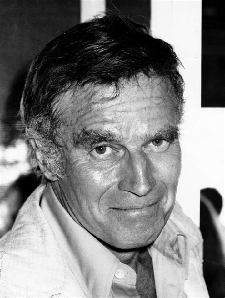 How tall was Charlton Heston