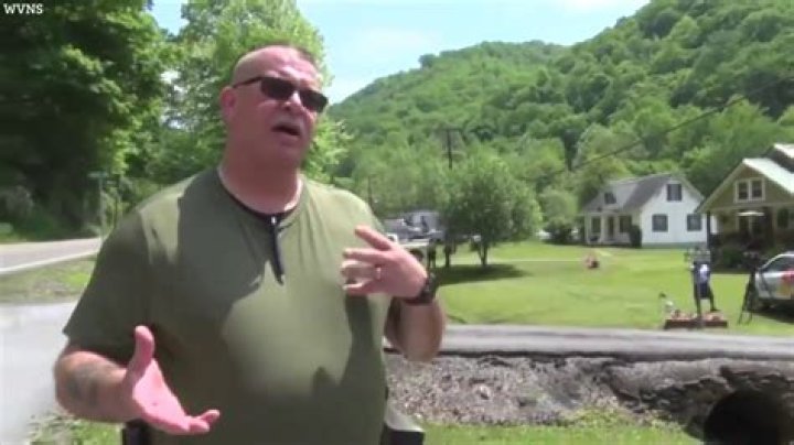 Incel Blows Off Hand Constructing DIY Bomb To Kill 'Hot Cheerleaders'