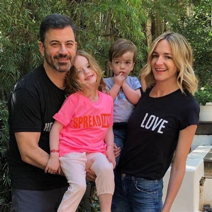 Jimmy Kimmel Wiki, Age, Height, Weight, Show, Son, Wife