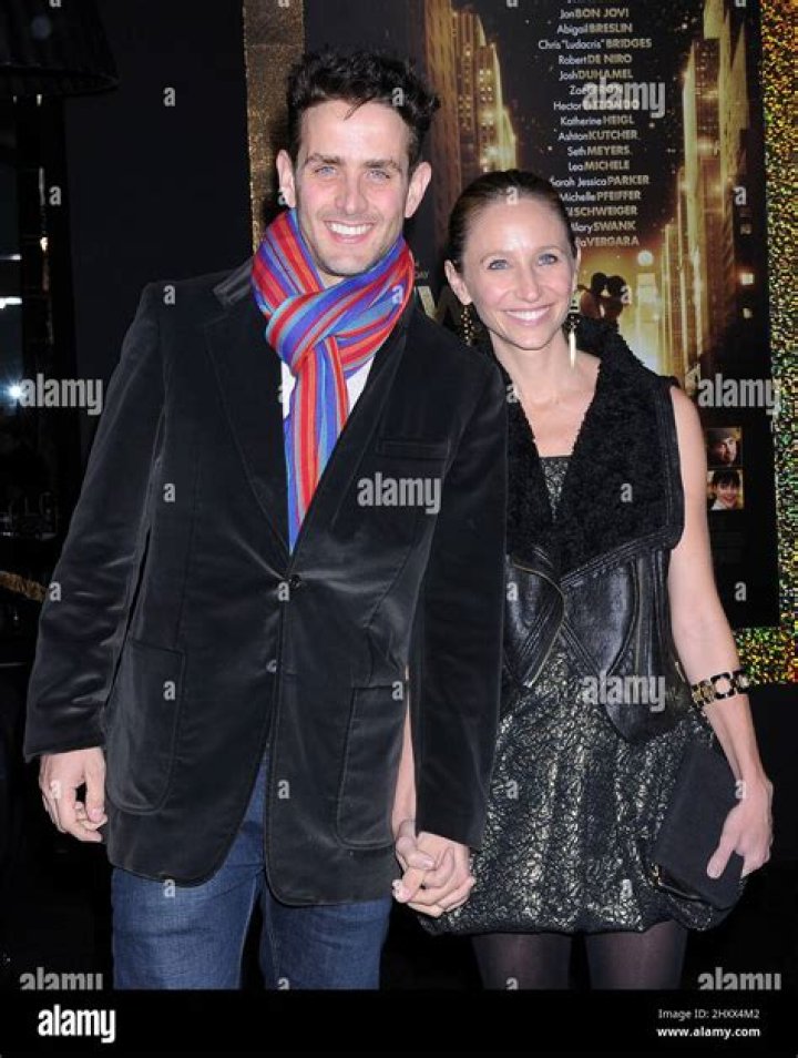 Joey McIntyre Net Worth (2018), Age. Meet his wife Barrett Williams.