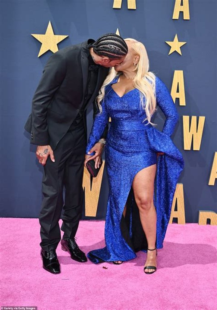 Layzie Bone - CelebNetWorth