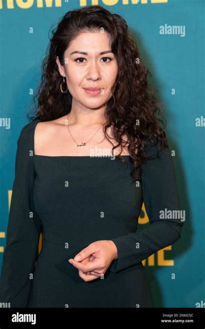 Ruthie Ann Miles Age - Bio, Wiki, Height, Net Worth, Relationship (2023)