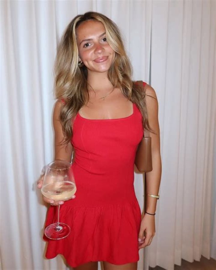 Sadie Crowell Age | Wiki, Net worth, Bio, Height, Boyfriend |