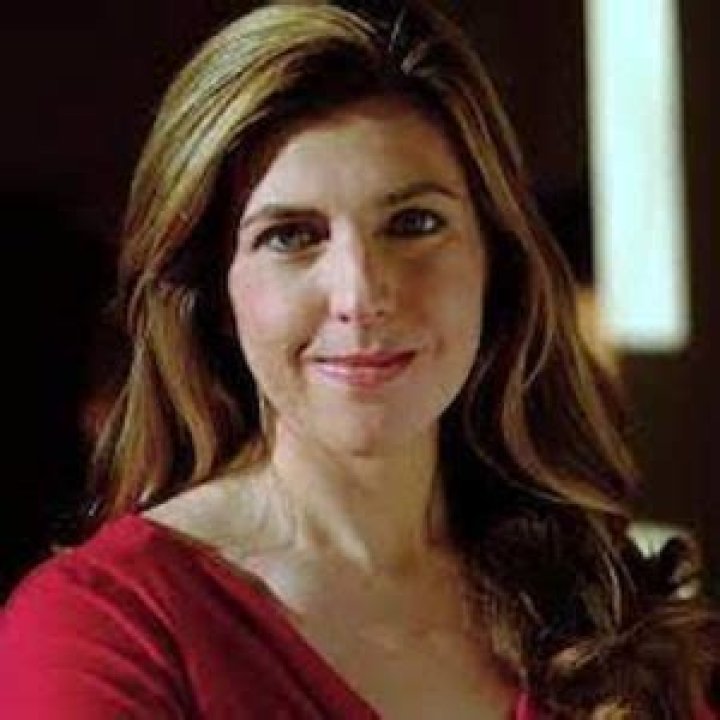 Shannon Pettypiece – Celebsgraphy